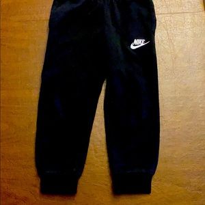 Nike 4T sweatpants